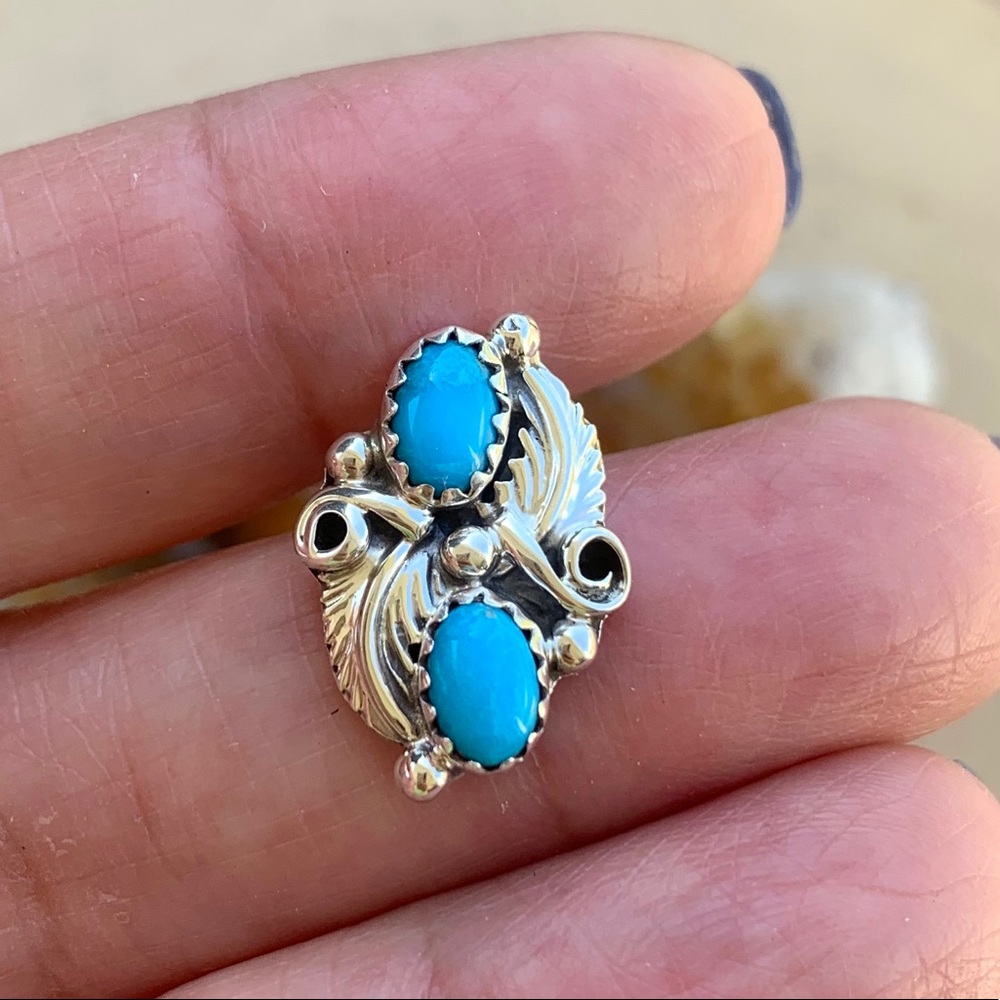 Native American Sterling Turquoise Earrings - Picture 4 of 8